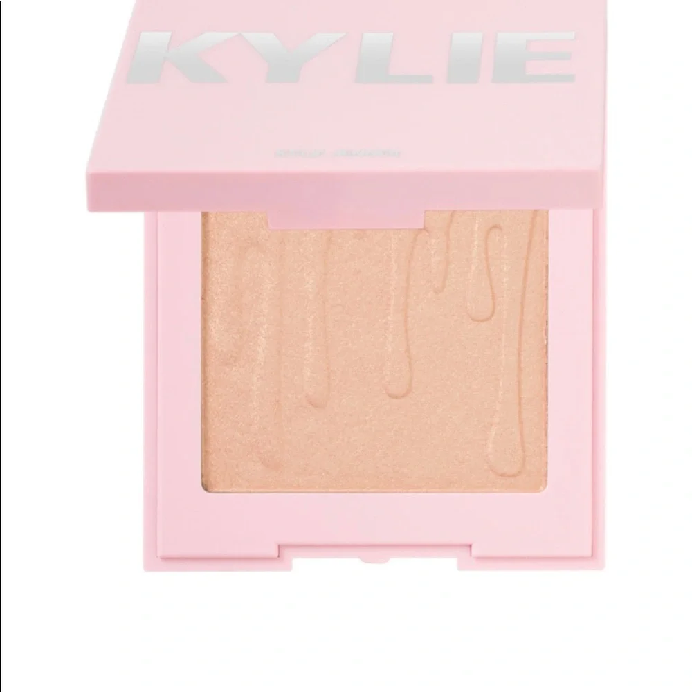 Kylie cosmetic highlight/Bronzer bundle‎
